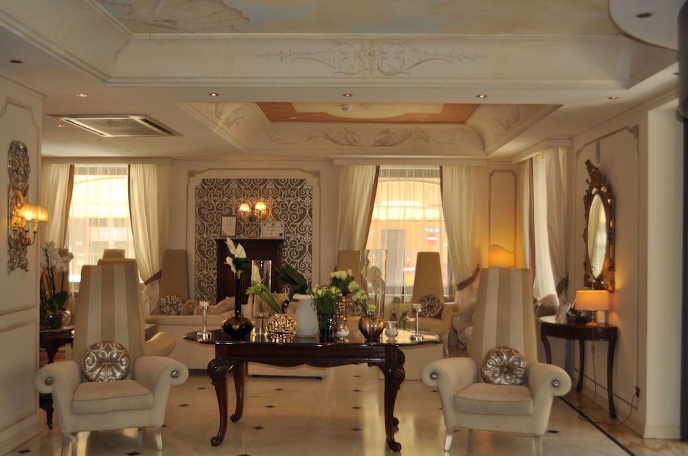 Hotel Jolanda 27/50