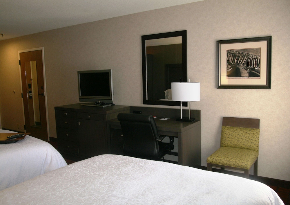 Hampton Inn Durango Co 27/64
