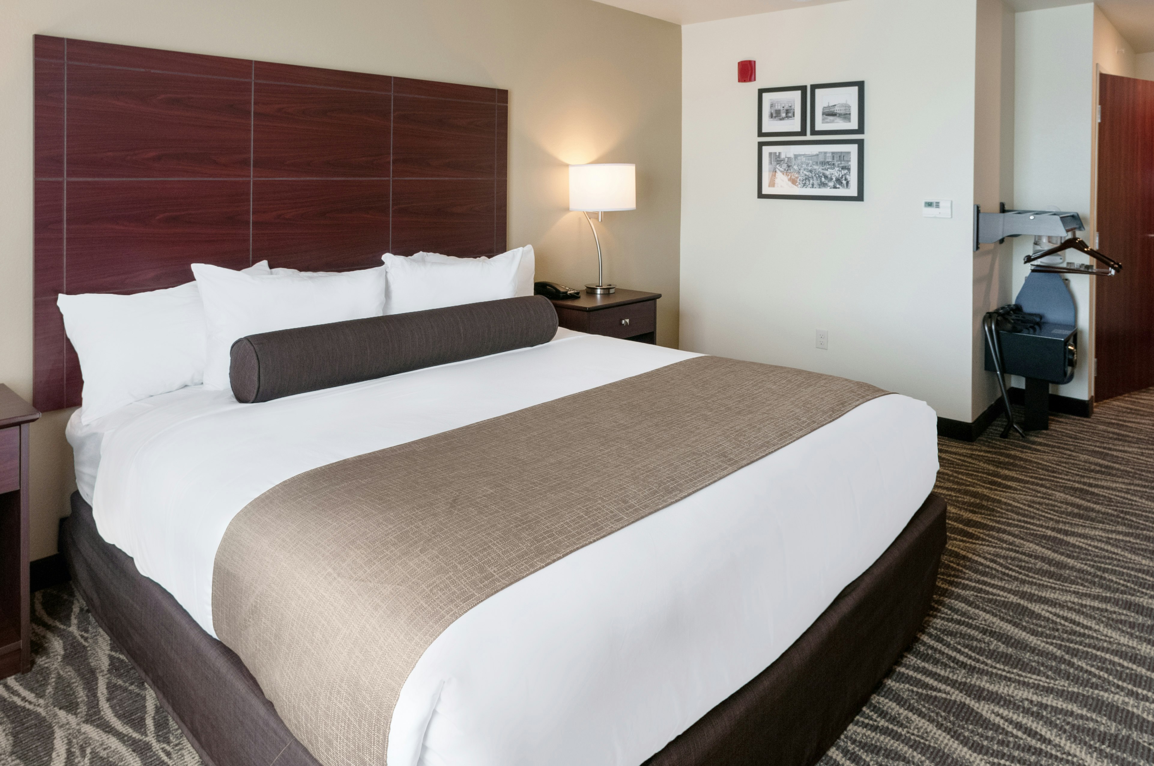 Cobblestone Hotel & Suites - Appleton International Airport 20/62