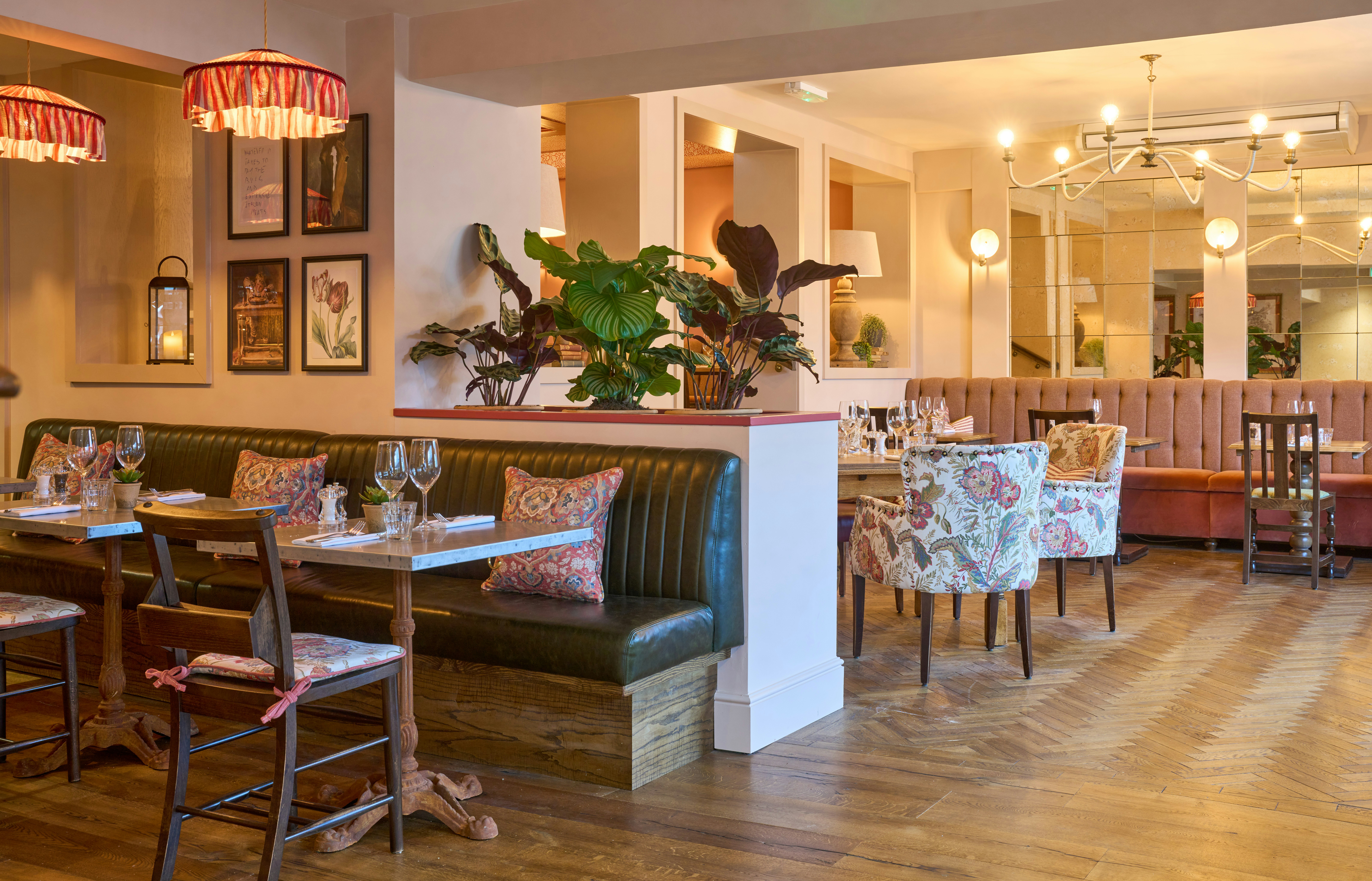 White Horse Hotel 26/46