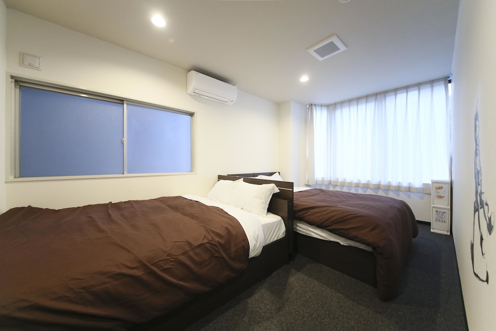 Roots Hostel 20/59