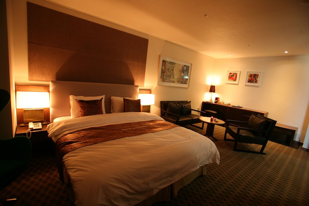 Hyunjin Tourist Hotel 16/72