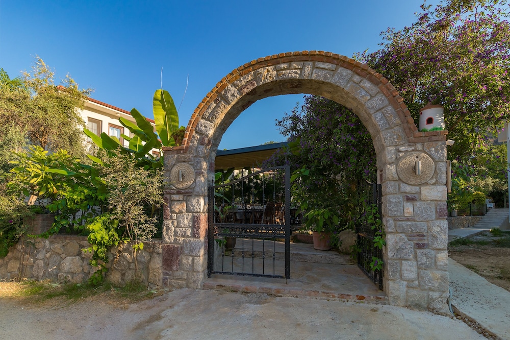 Mavi Deniz Konuk Evi 33/48