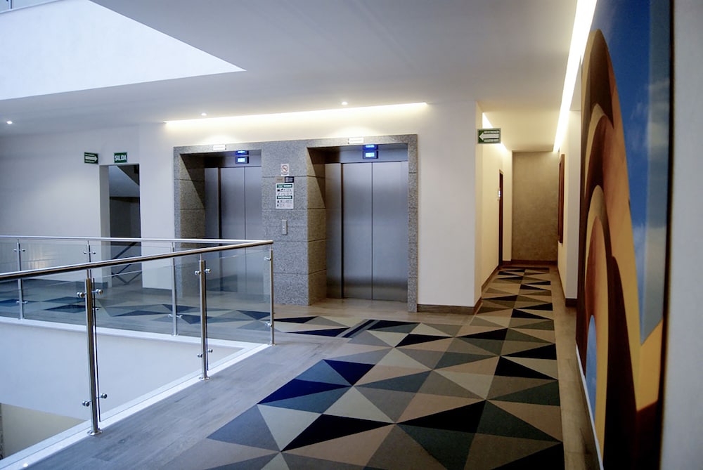 Hotel Real Maestranza 45/69
