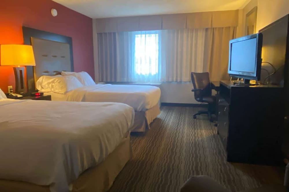 Randolph Hotel Liverpool/Syracuse/Airport West, Trademark 21/63