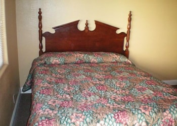 Economy Inn Suites 12/23