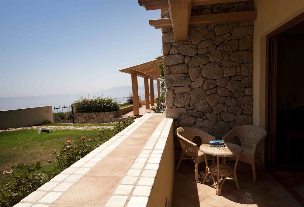 Villa Gustui Maris 14/56