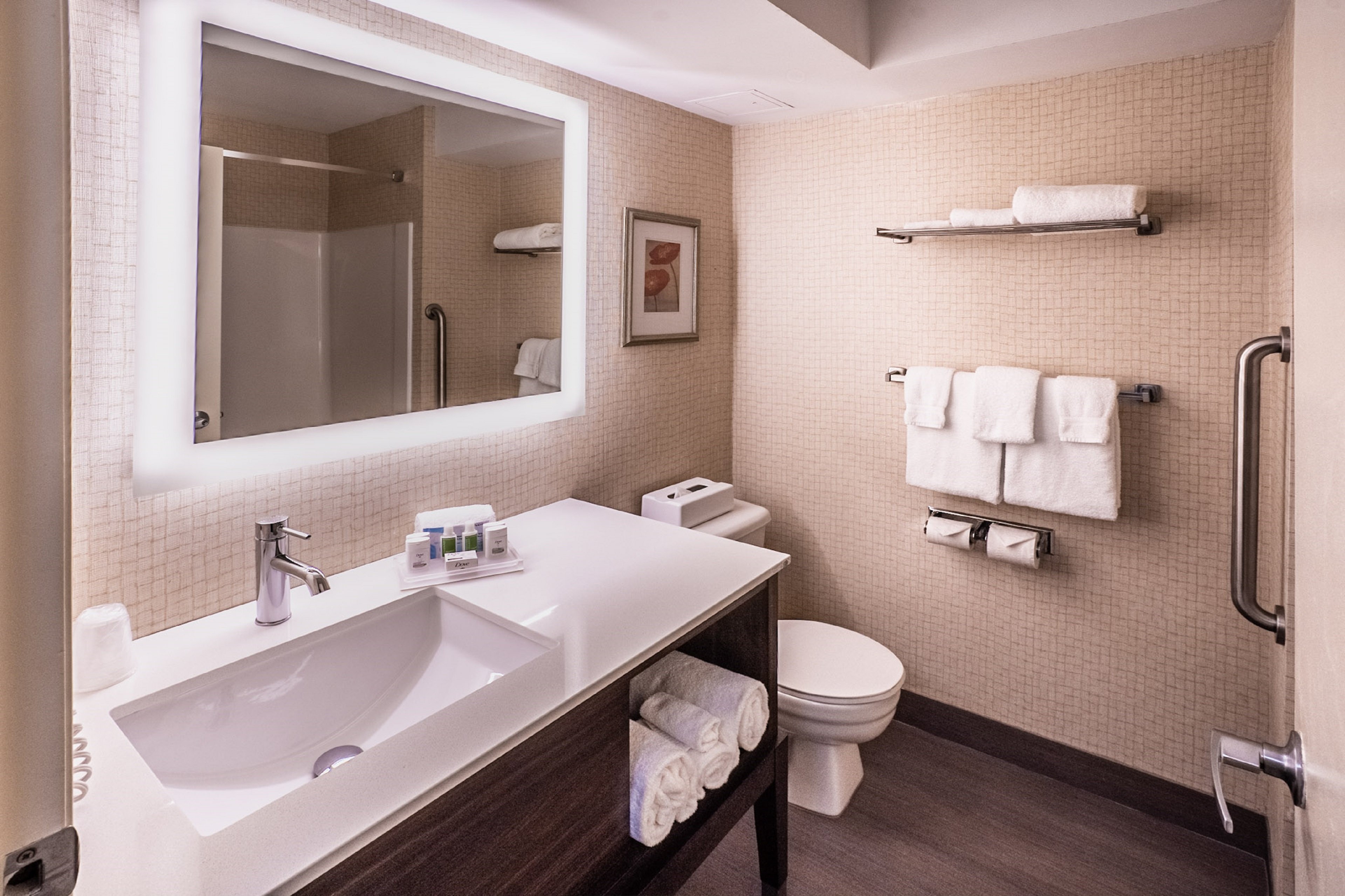Holiday Inn Osoyoos 80/81