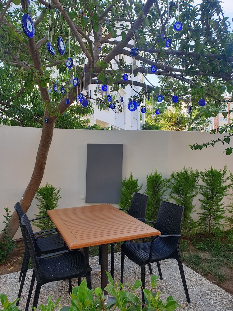 Esperanza Boutique Hotel 61/73