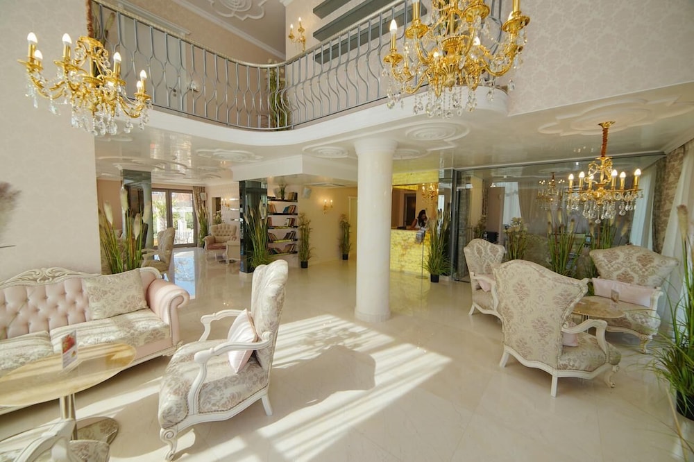 Harmony Suites 10 7/42