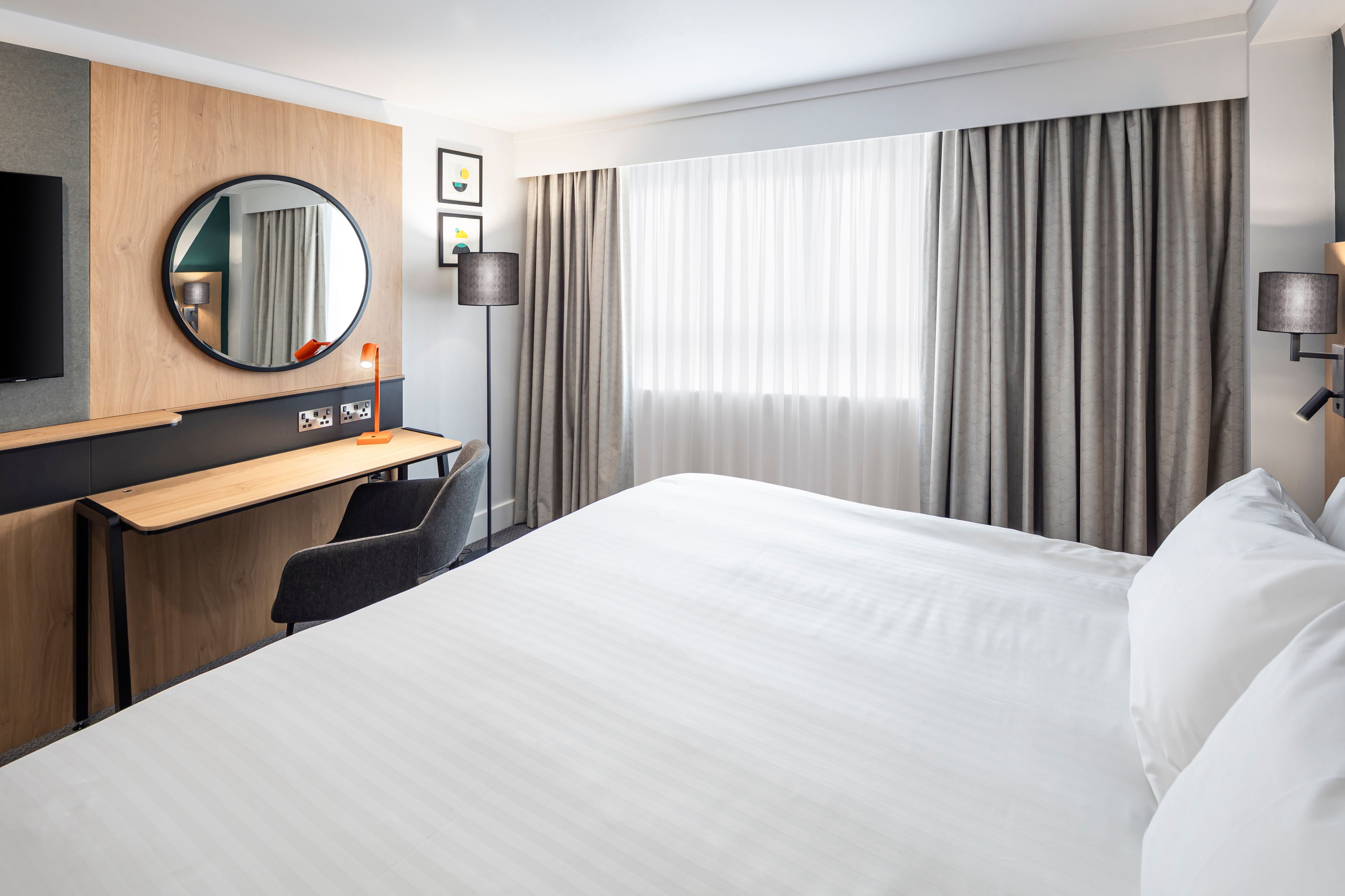 Holiday Inn Gloucester Cheltenham 9/49