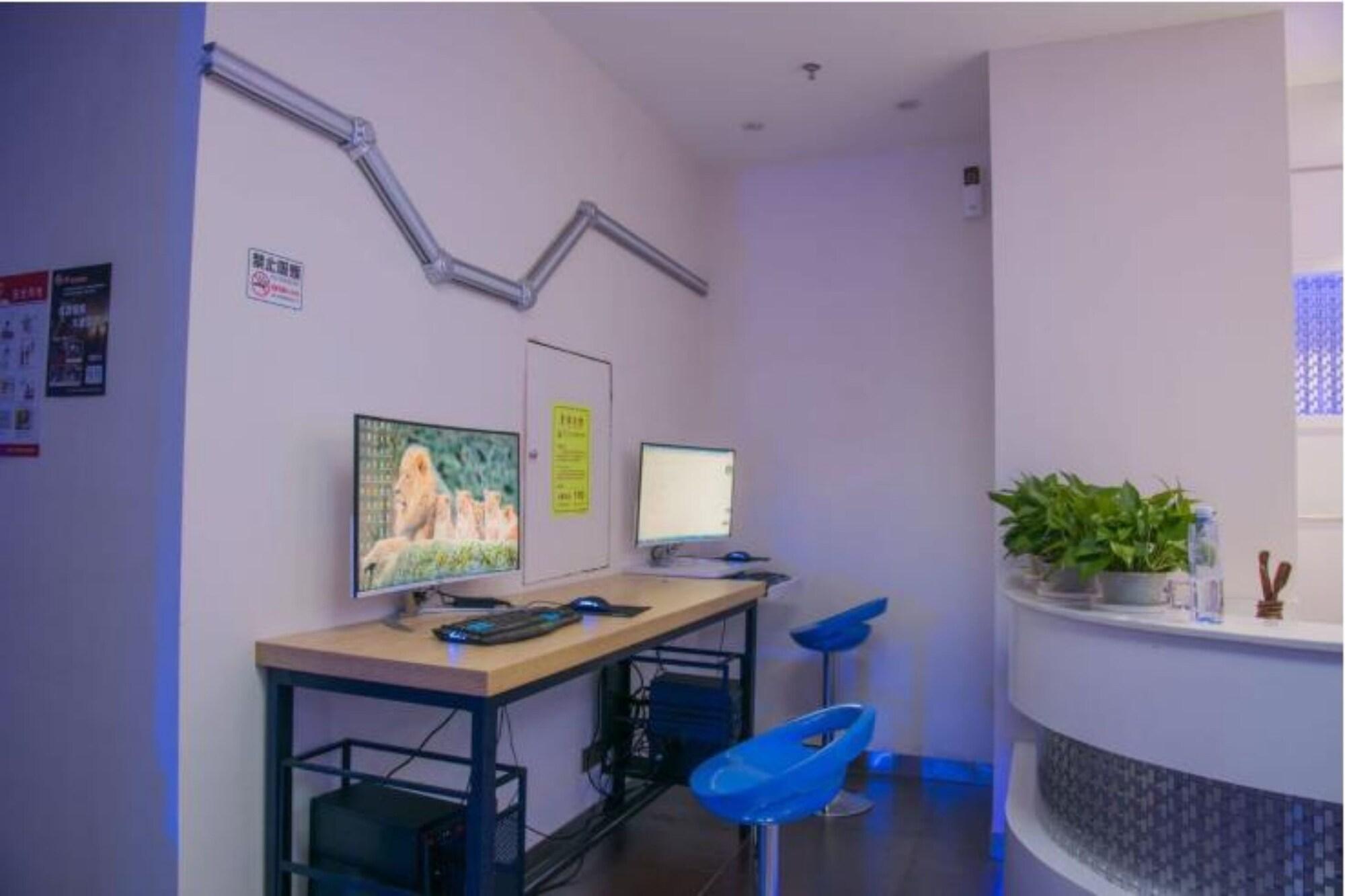 Shenzhen Dreamers Capsule Hotel 11/12