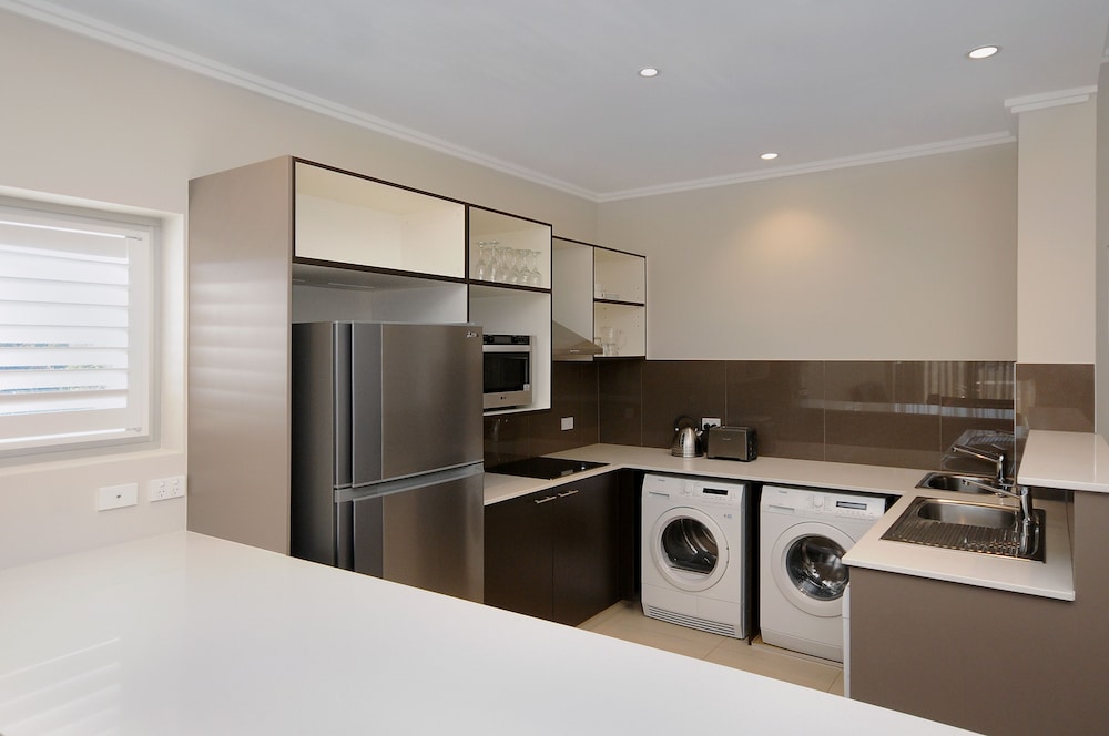 Laguna Apartments 25/67
