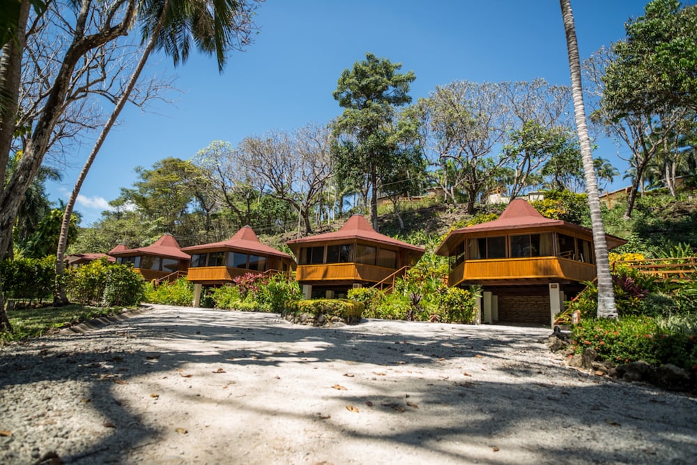 Tango Mar Beachfront Boutique Hotel and Villas 4/49