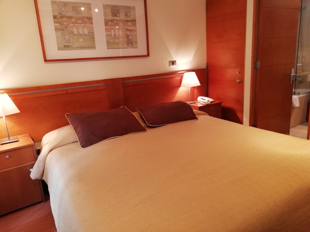 ANDES SUITES. 3/22