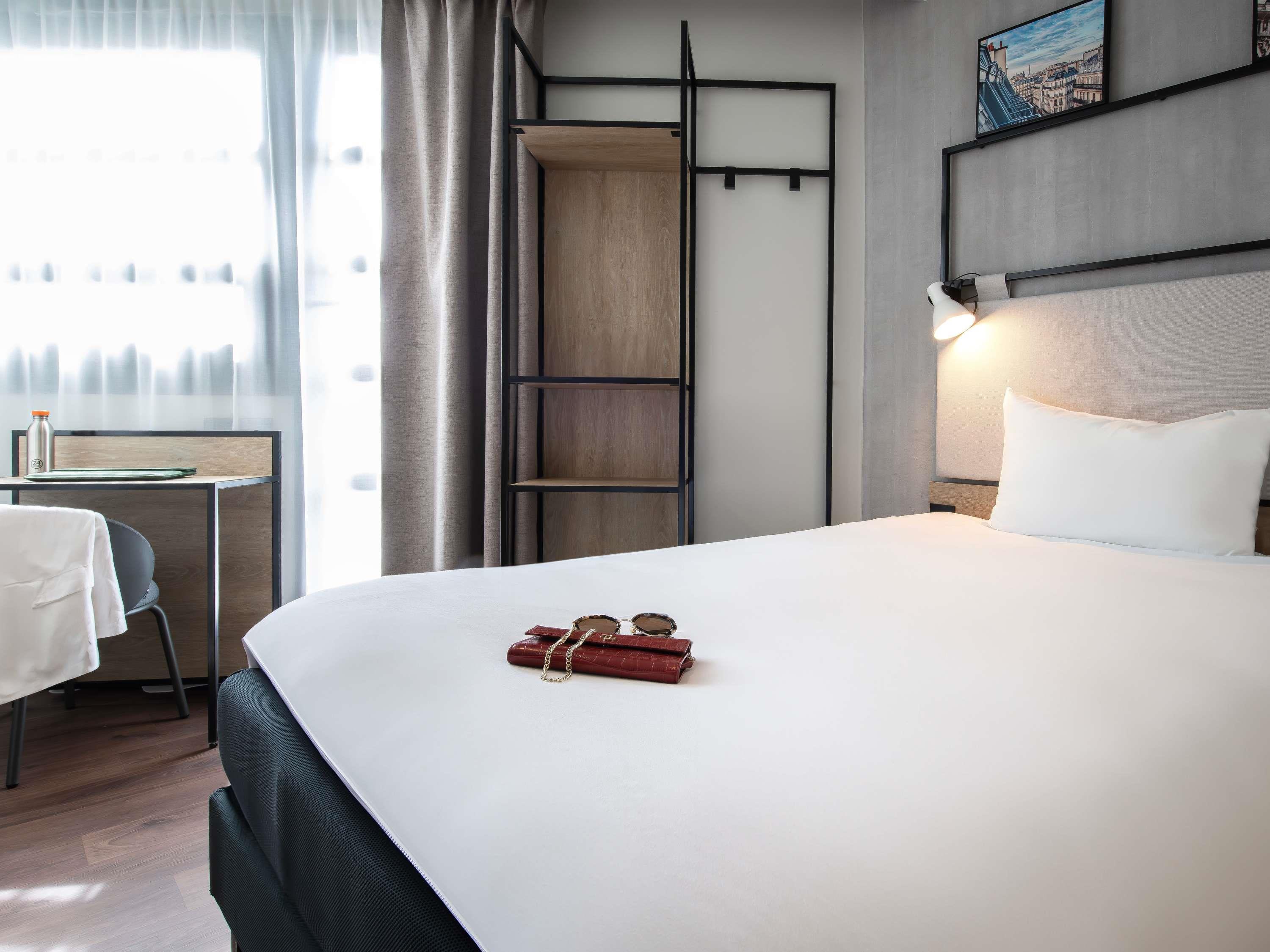 STANDARD, SINGLE BED