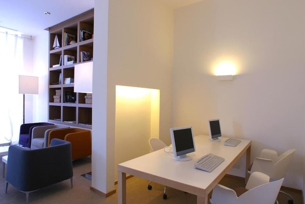 Rota Suites 55/58