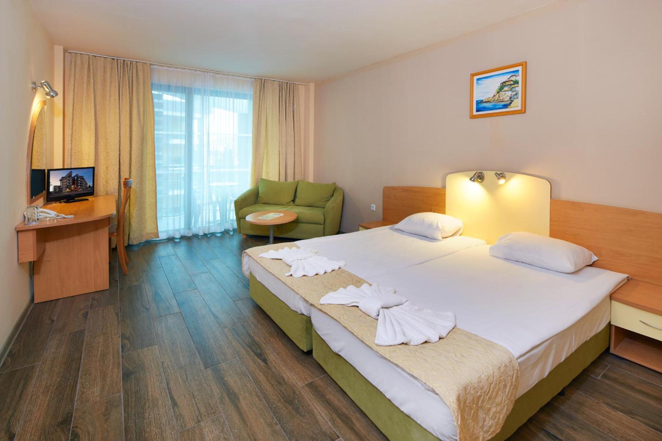 استوديو بشرفة، Diamond Hotel 3/8