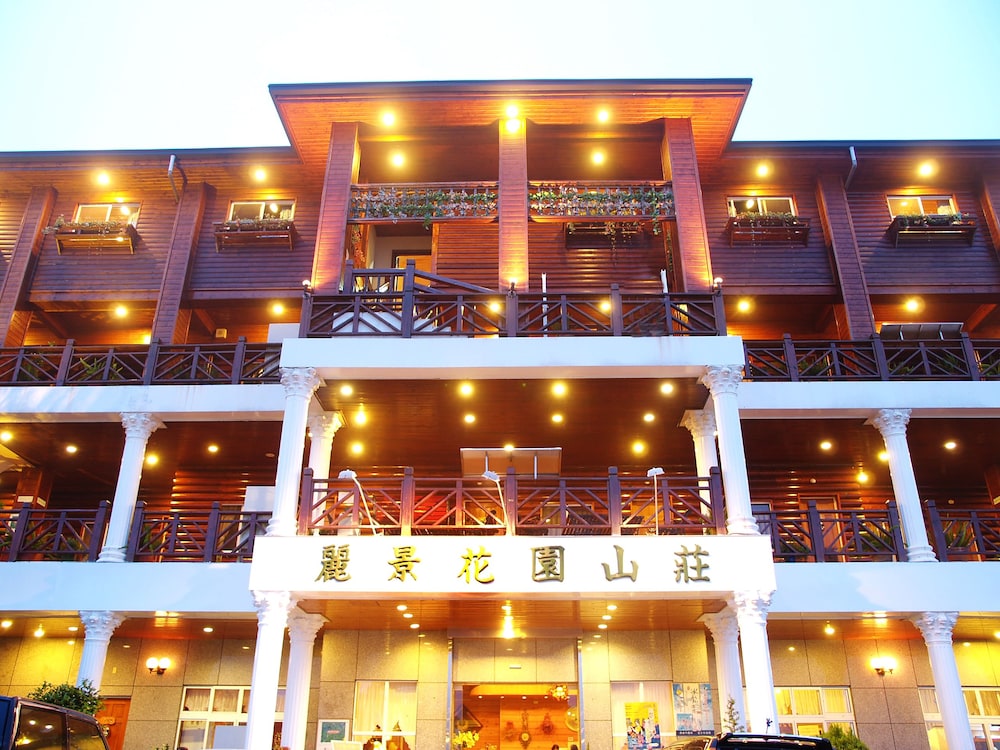 Liching Garden Villa 4/50
