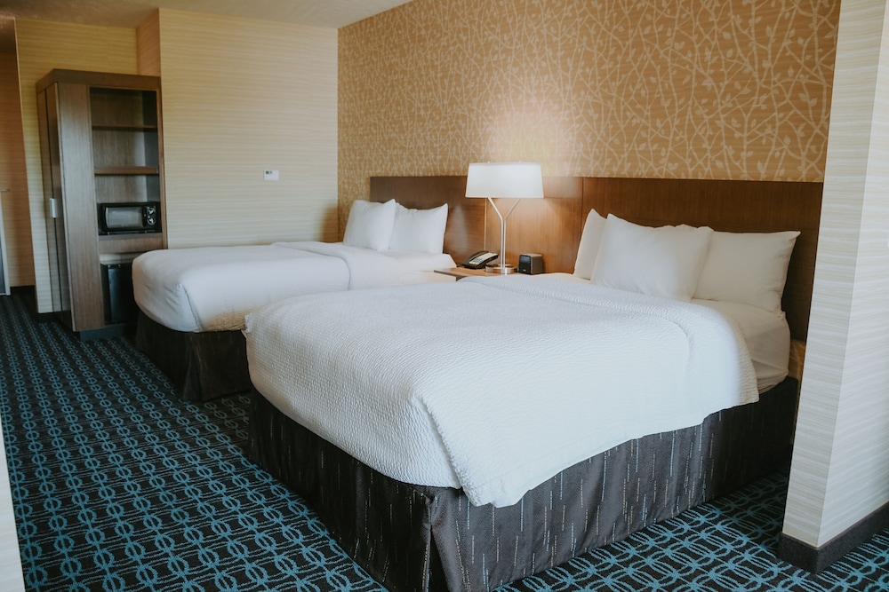 Fairfield Inn And Suites By Marriott Lincoln Airport 9/45