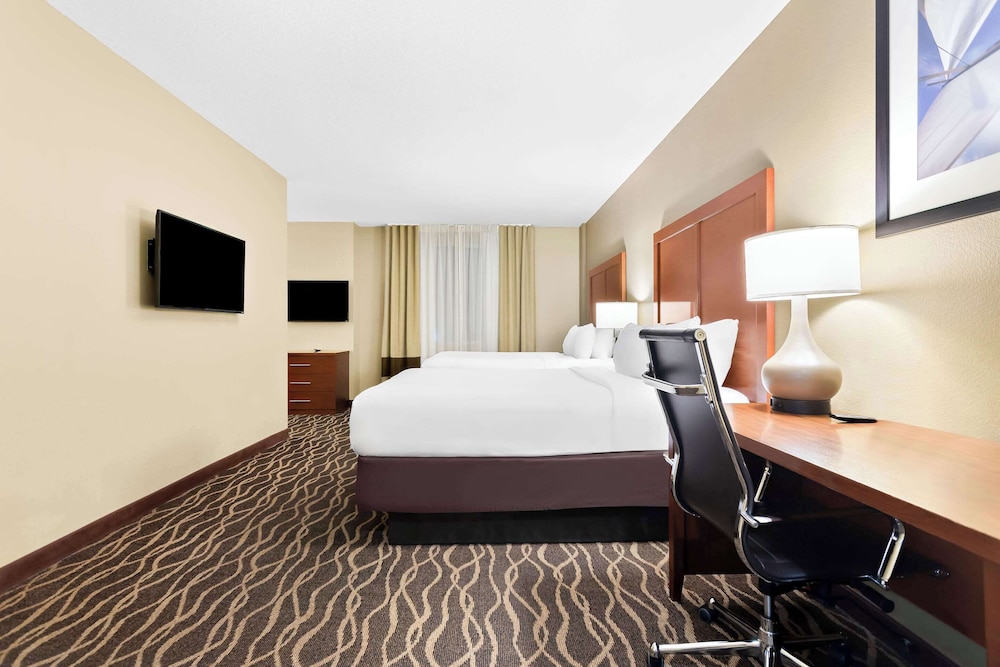 SUITE, 2 QUEEN BEDS, ACCESSIBLE