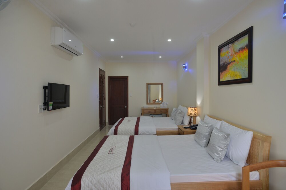 Atana Hotel 40/67