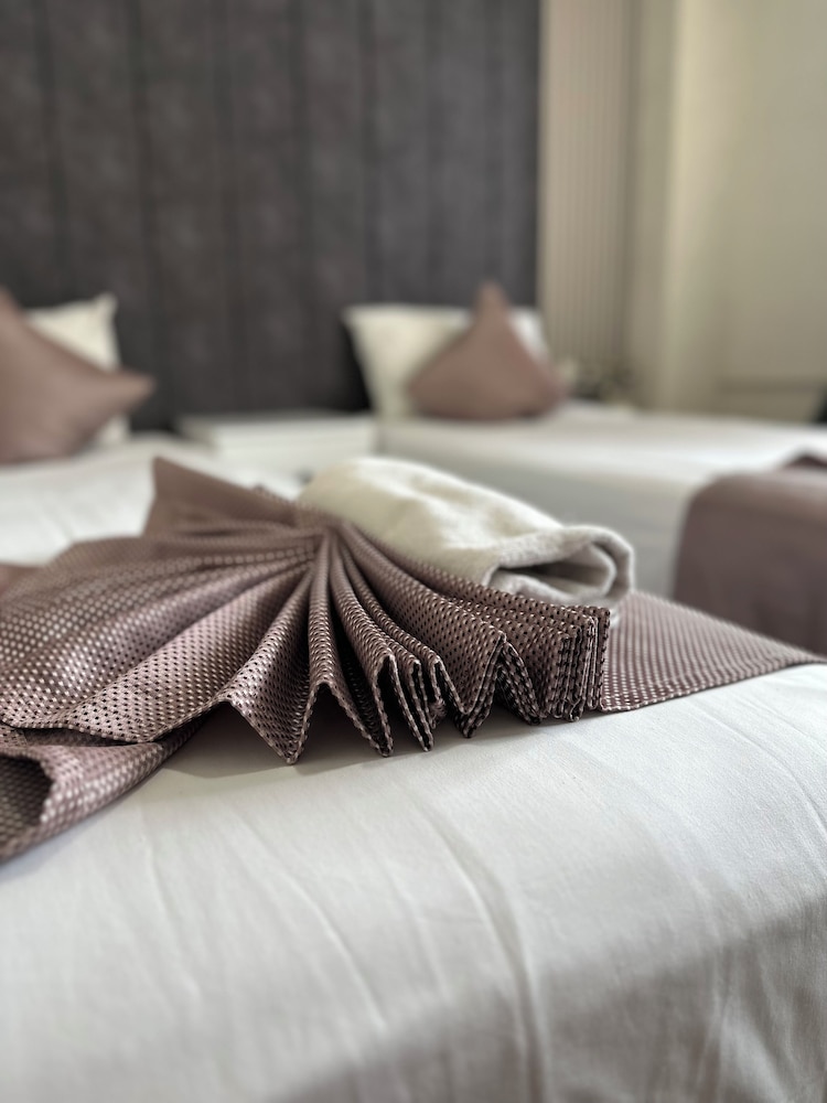 Divas Silver Hotel 37/71