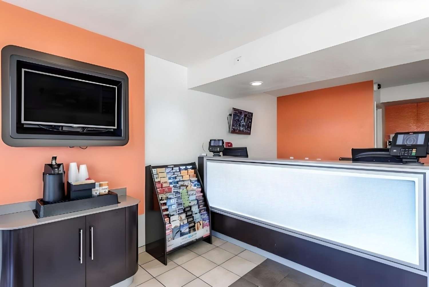 Lobby at Motel6 Modesto, CA, MODESTO - CA