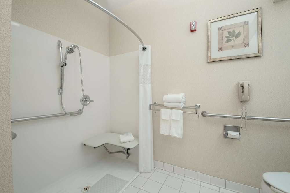 Hampton Inn Tracy 14/49