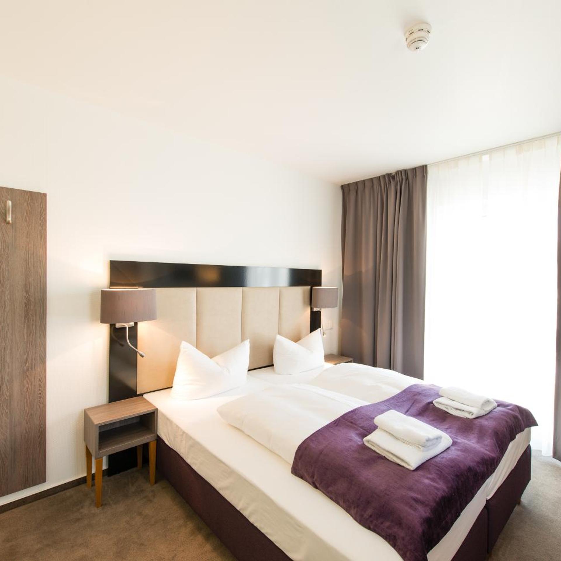 غرفة بسرير مزدوج أو سريرين منفصلين، Goethe Business Hotel 4/10