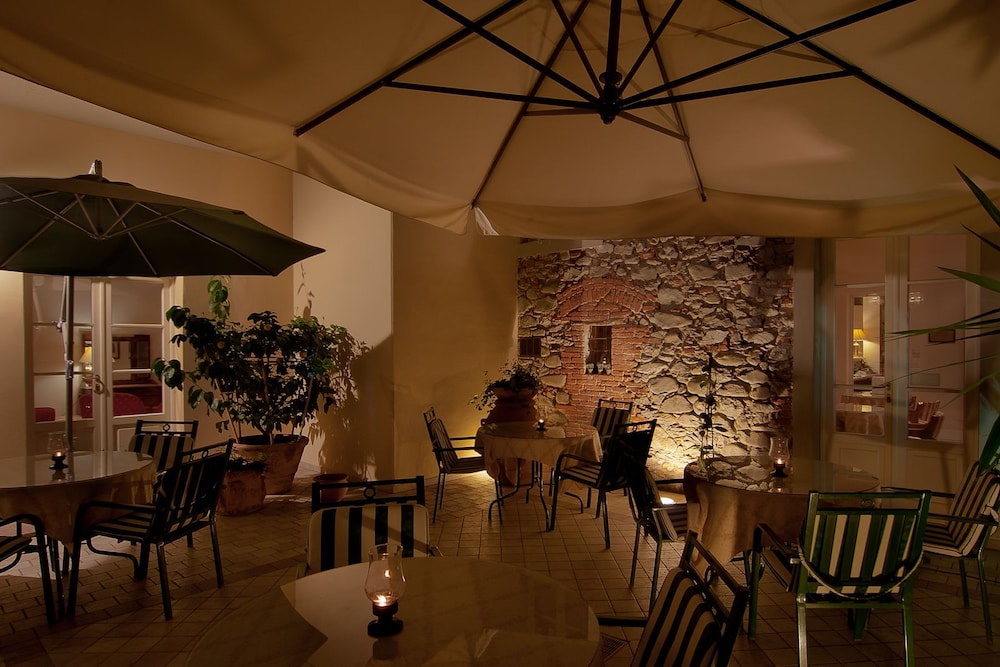 Hotel Arnolfo Aqua Laetitia Spa And Beauty 22/26