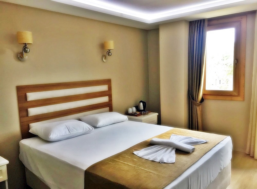 Feza Otel 21/64