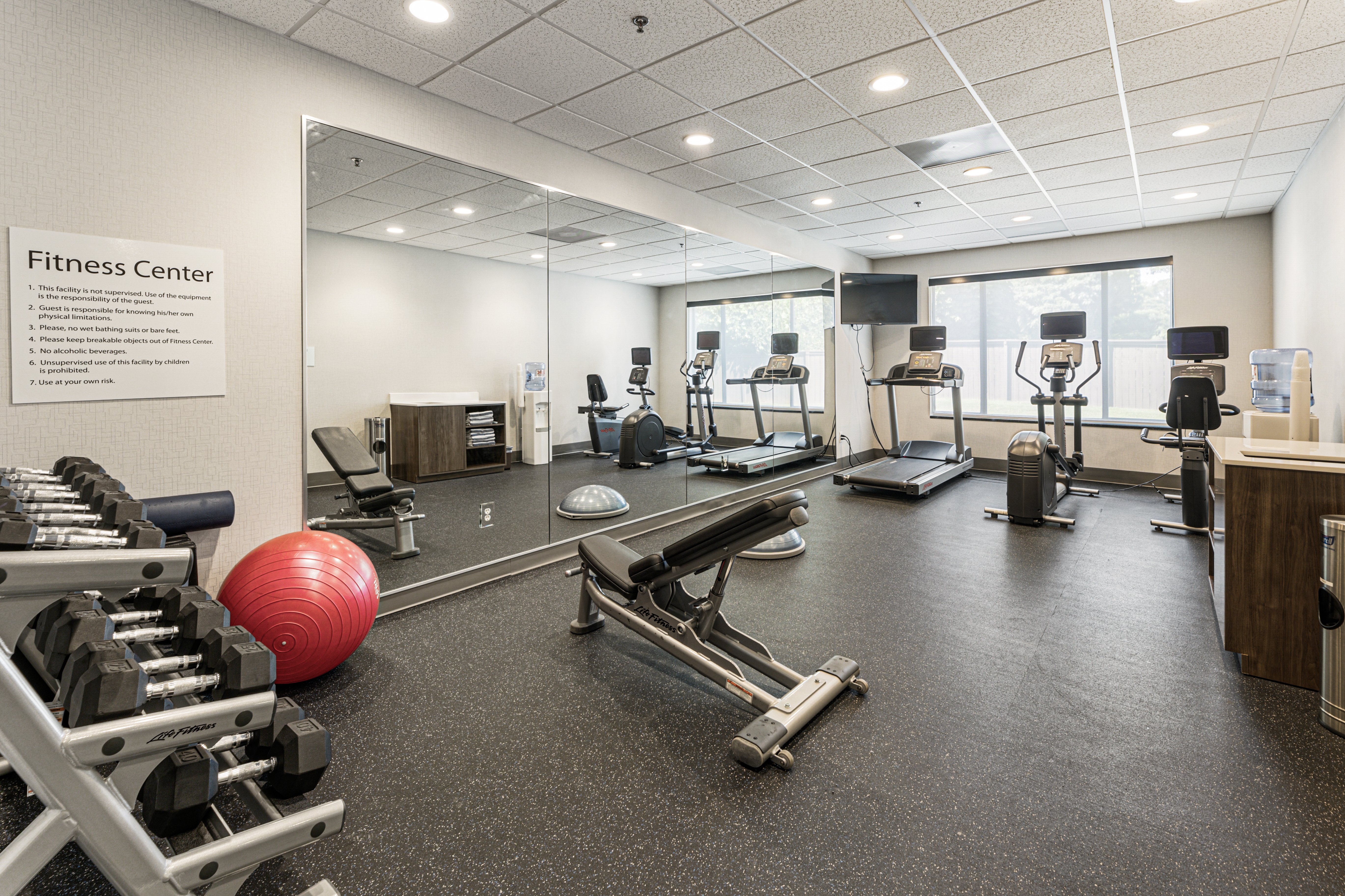 Holiday Inn Express Suites Buford Ne Lake Lanier Area 32/75