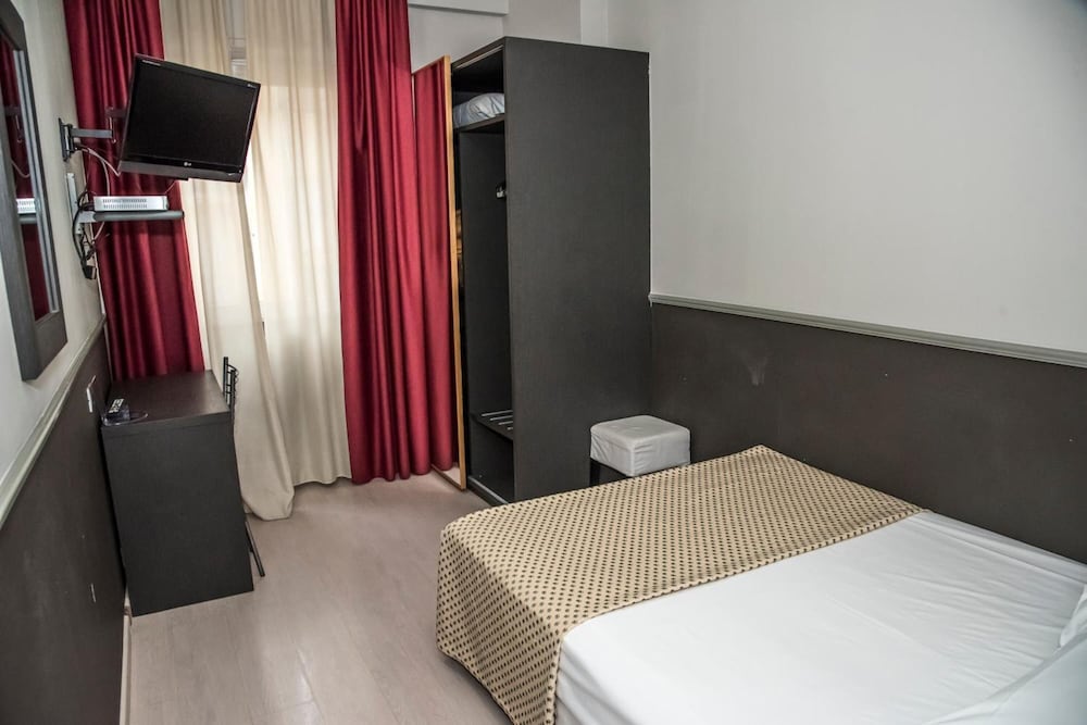 STANDARD, TWIN BEDS