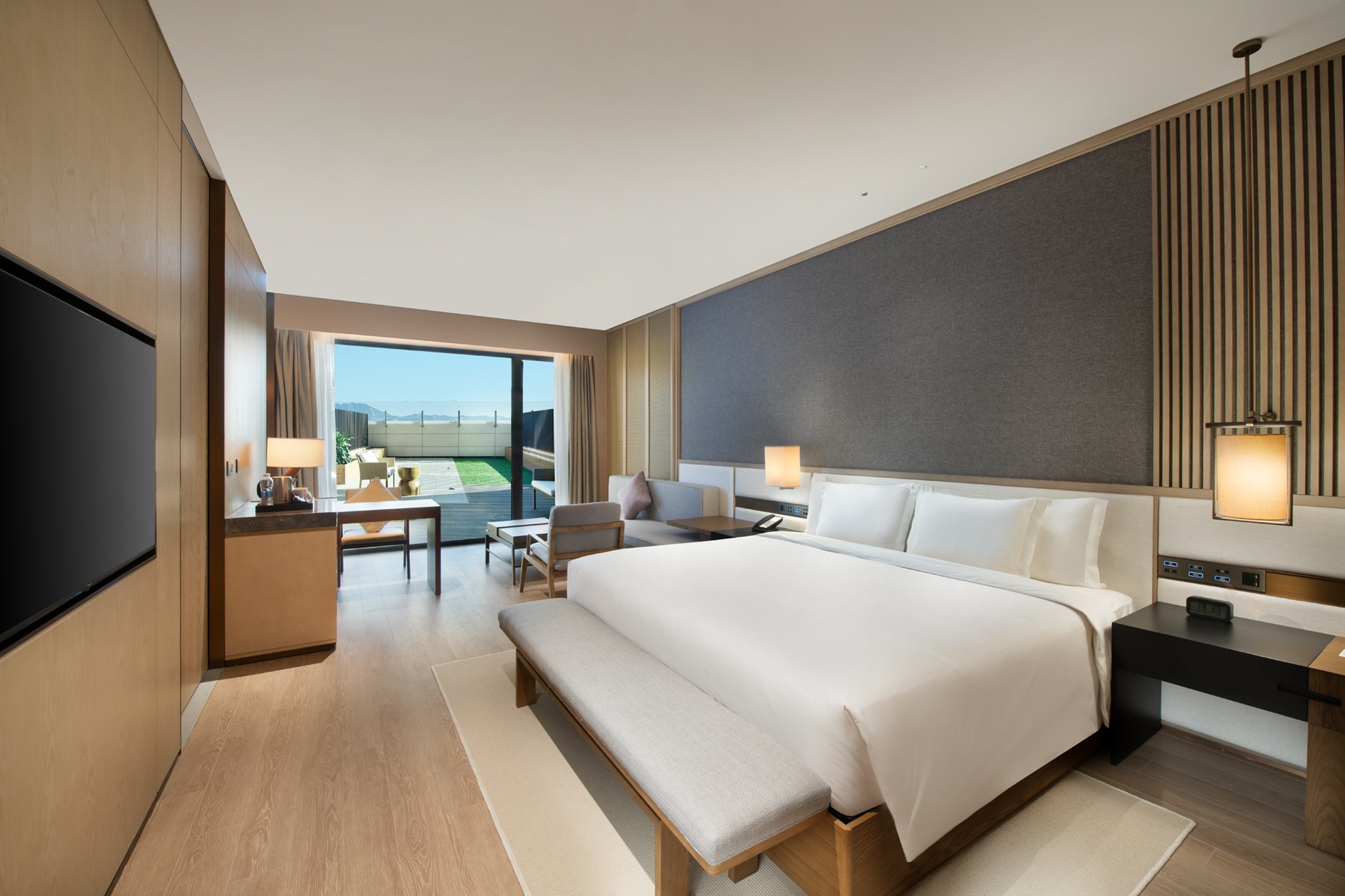 Hot Springs, Premium, King Bed