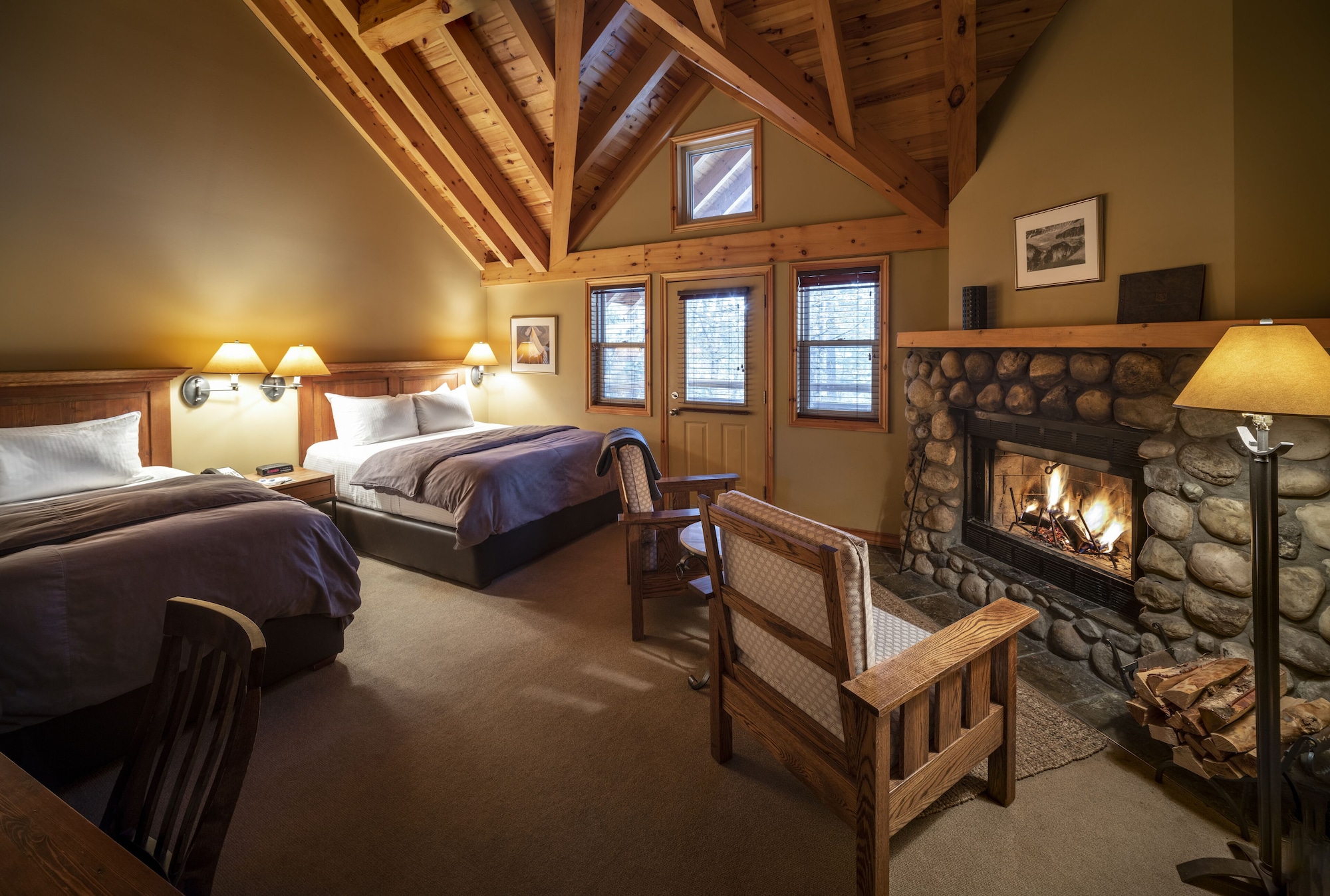 PREMIER, 2 QUEEN BEDS