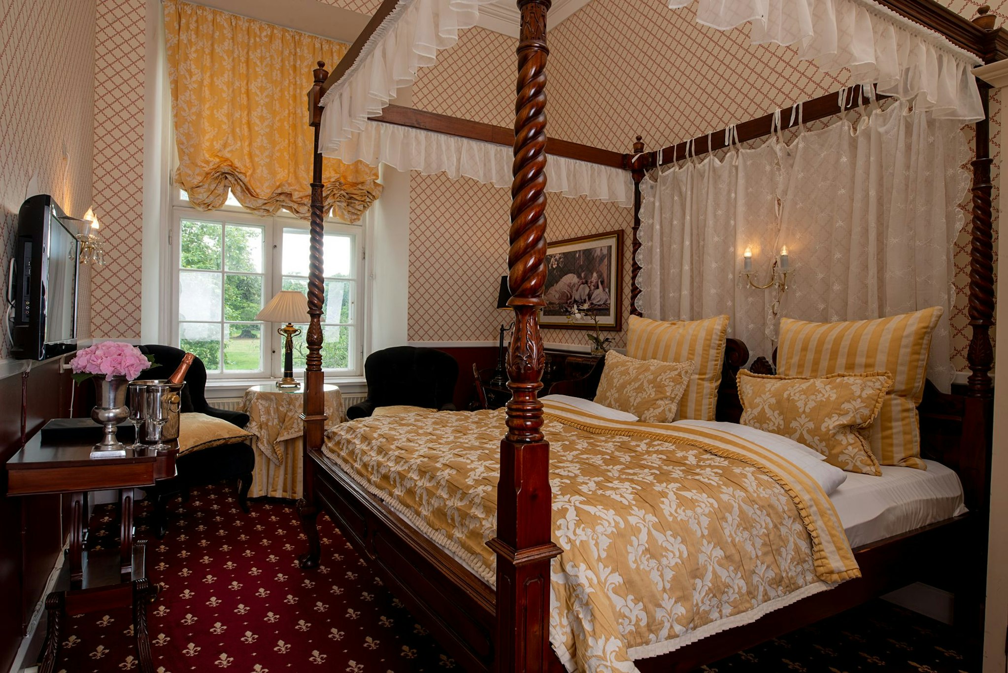 Hvedholm Slotshotel 7/32