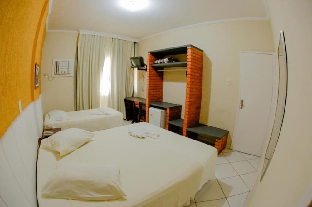 Acropolis Marina Hotel 12/57