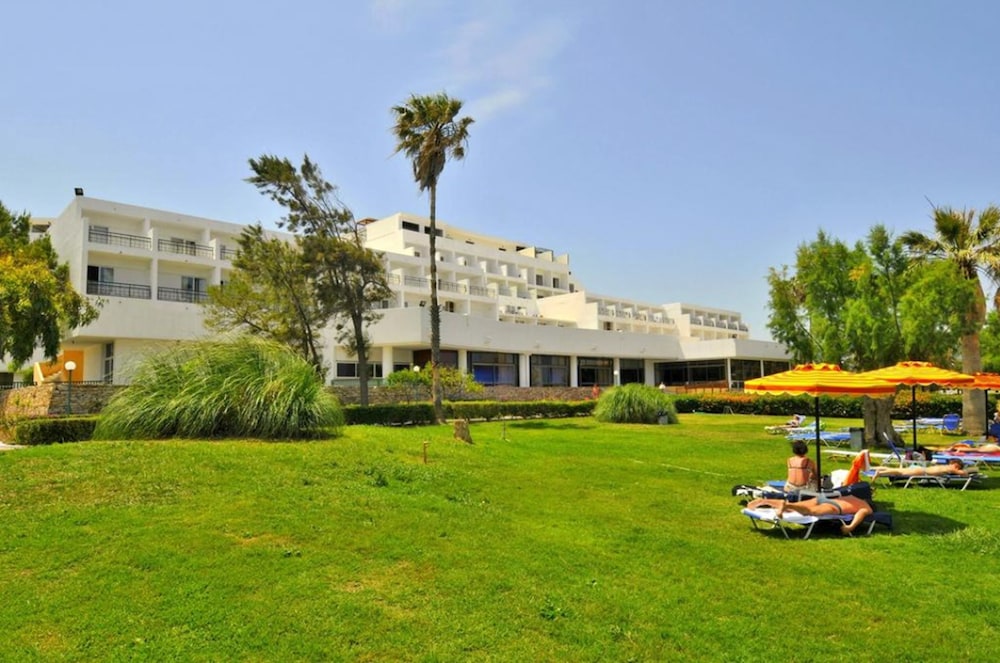 DORETA BEACH RESORT 46/52