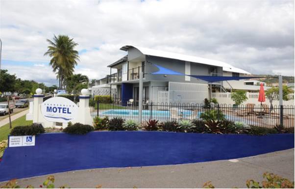 SHOREDRIVE MOTEL 2/32