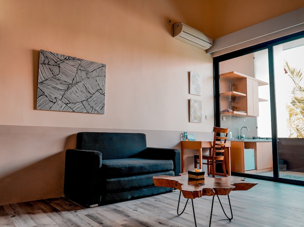 Sunrise Suite Kerobokan 28/50