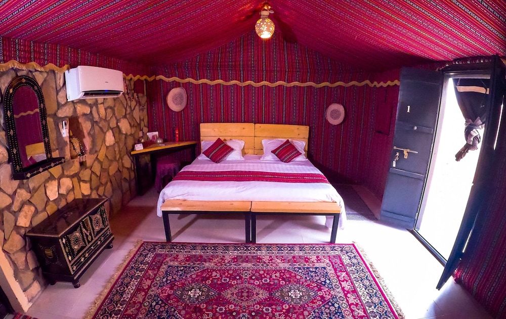 Sultan Tent