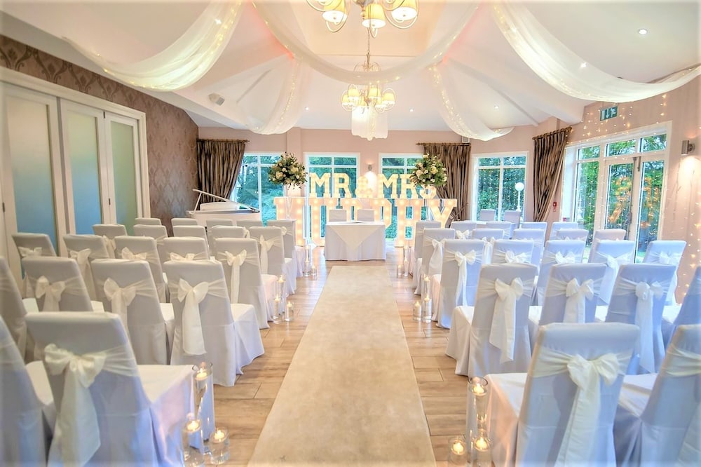 Astley Bank Hotel by Sunday 47/58
