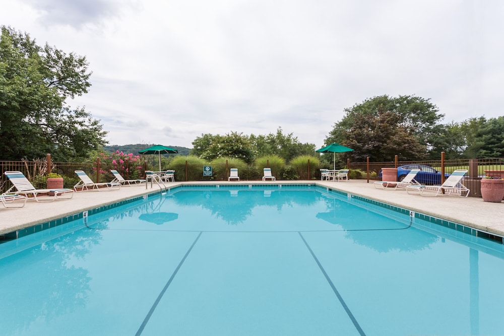 Extended Stay America Suites Bristol 20/38