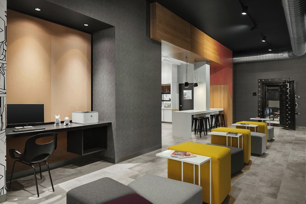 Aloft Indianapolis Downtown 4/36