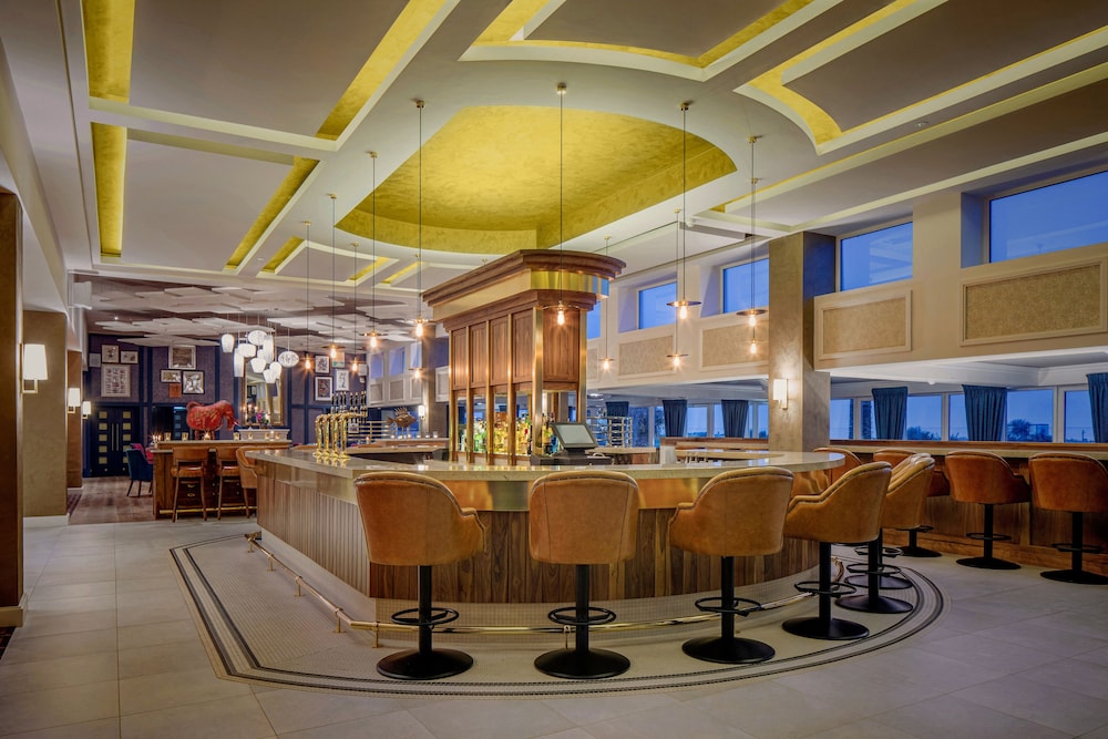 Garryvoe Hotel 40/53