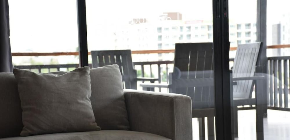 B Boutique Residence 46/59