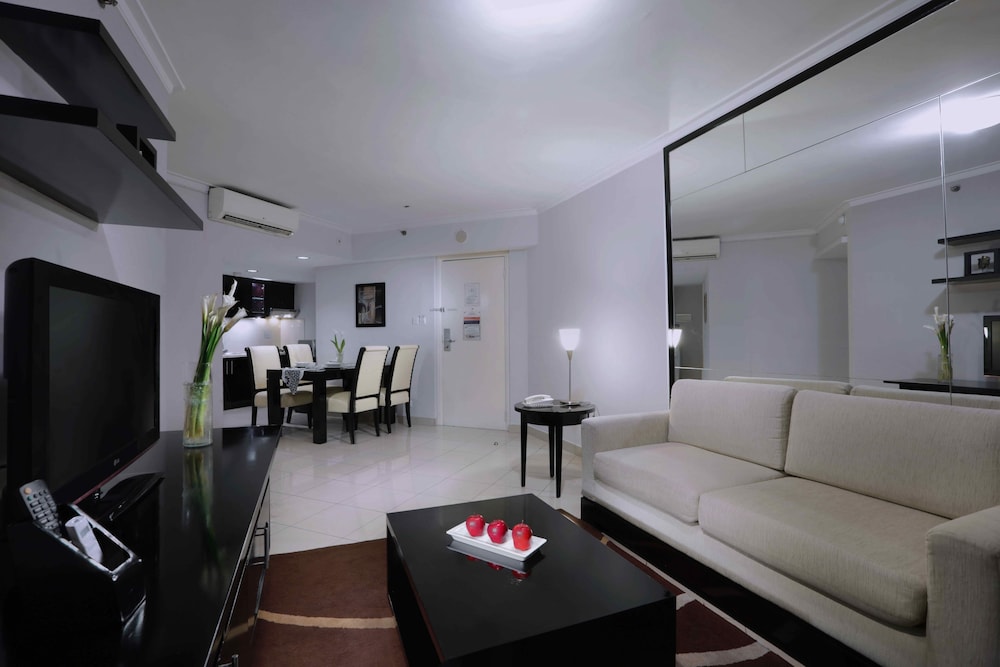 Horison Ultima Suite and Residence Rasuna 28/55