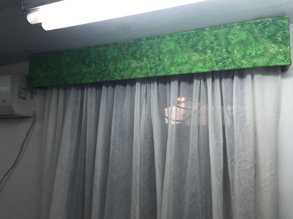 Pc Entreprises Guest House 28/50