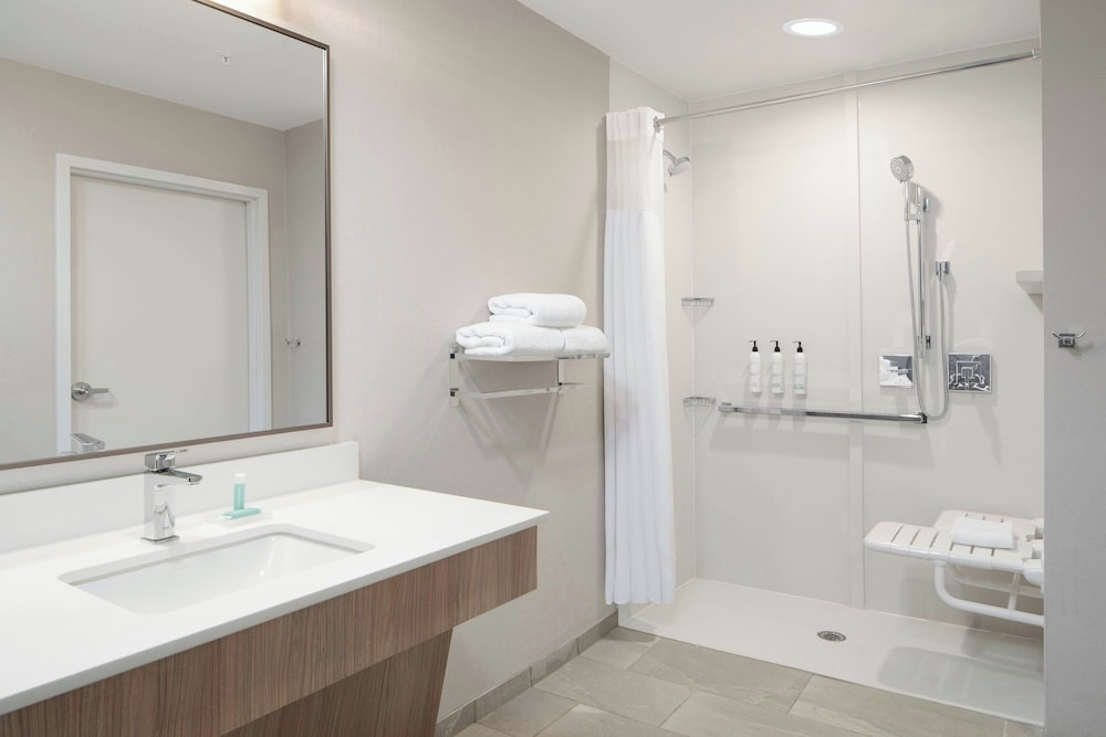 Fairfield By Marriott Inn & Suites Piedmont Greenville 24/25